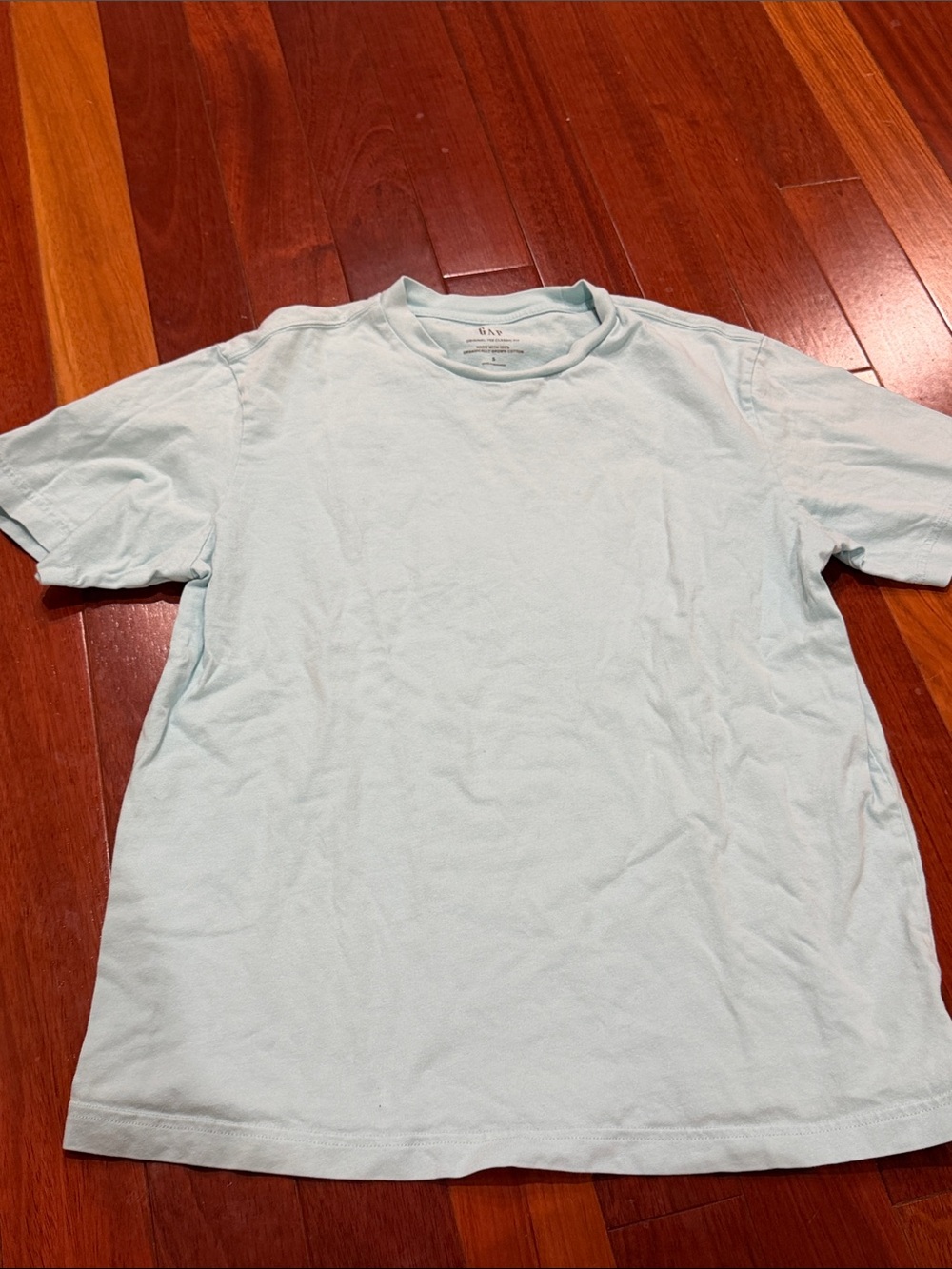 GAP organic cotton pretty light blue Crewneck Short Sleeve Tee